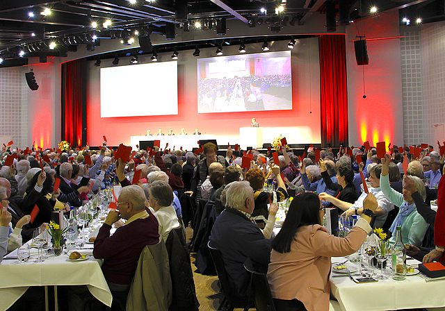 Vollbesetztes Congress Center Basel: Am Freitag lud die Raiffeisenbank Arlesheim zur Generalversammlung.
