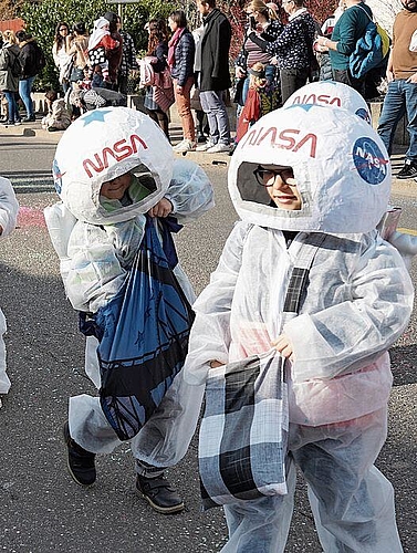 Einmal Astronaut sein: Dieser Traum ging für einige an der Fasnacht in Erfüllung.
