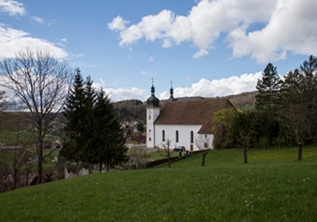 Idylle trügt: In Seewen hat sich der Ton vor dem zweiten Wahlgang verschärft. Foto: Martin Staub