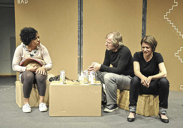 Hervorragendes Schauspiel: Agnes Lampkin, Krishan Krone und Franziska von Fischer (v. l.)  Foto: Isabelle Hitz