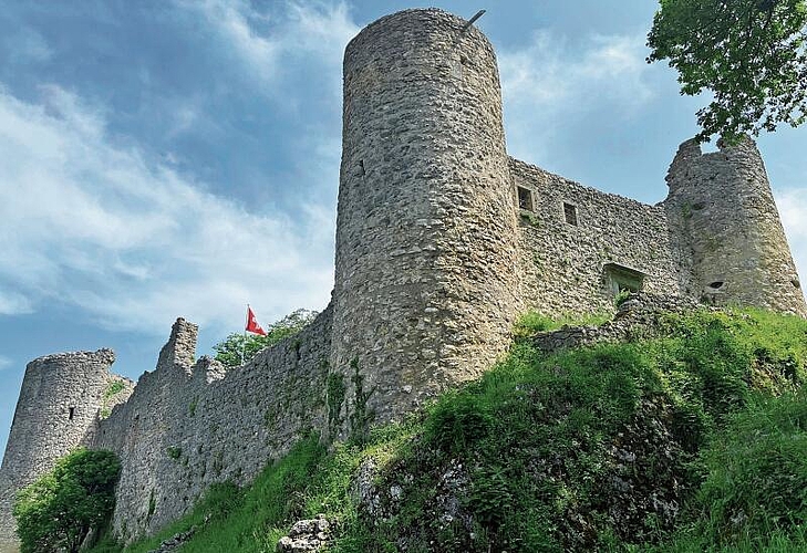 Runde Türme und massive Mauern: Die Burg Dorneck ist eine der wenigen Renaissancefestungen der Schweiz. Fotos: Tobias König