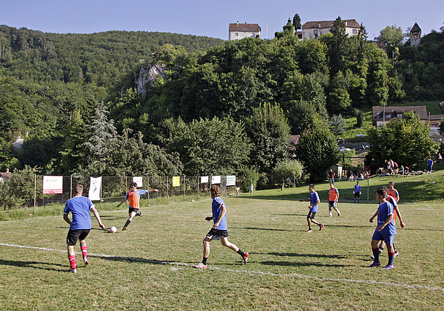 Begeisternde Fussballspiele: Die wichtigste Disziplin am alljährlichen Burg-Cup.  Foto: Martin Staub