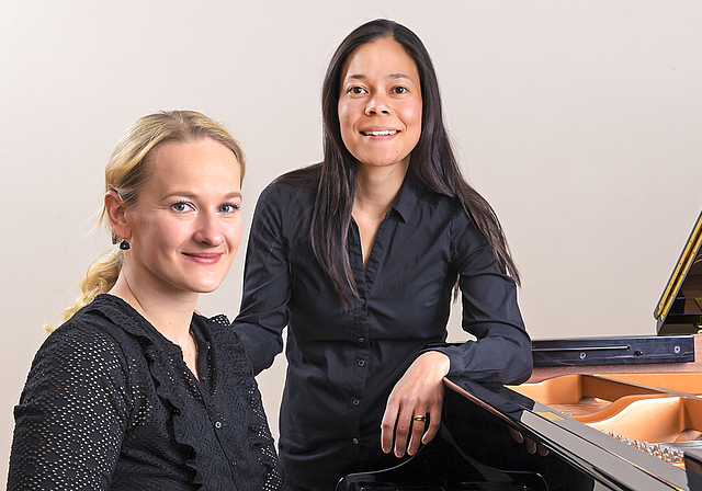 Zwei Meisterinnen ihres Fachs: Elina Kaikova (l.) und Maki Wiederkehr.  Foto: Thomas Brunnschweiler