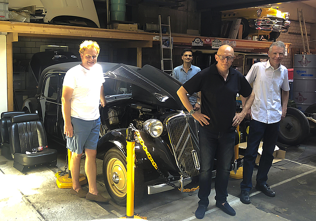 Freuen sich auf viele Festival-Besucher: Oldtimer-Fans Denis Pfister, Milos Mihajlovic, Roland Pfister und Donald Wunderlin (v. l.).  Foto: Caspar Reimer