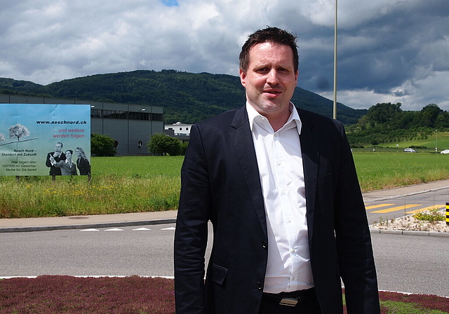 Leitet die Aescher Gemeindeverwaltung: Matthias Gysin zieht nach den ersten 100 Tagen im Amt ein positives Fazit.  Foto: Tobias Gfeller