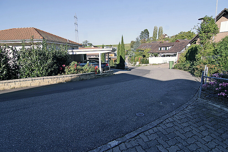 Wendeplatz gefordert: Die Anwohner des Schlossmattwegs sind über die Pläne des Gemeinderats empört. Foto: Lukas Hausendorf
