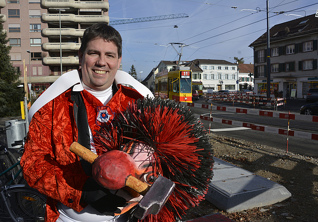 Der neue Obmann: Rolf Siegenthaler – aktiver Fasnächtler bei den «Behämmerten» – will mit dem Komitee die Reinacher Fasnacht weiterentwickeln und Bewährtes erhalten.  Foto: Heiner Leuthardt.