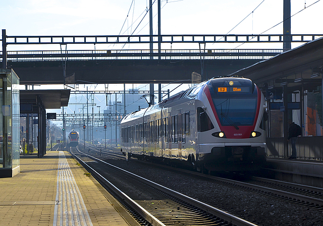 Für eine attraktivere S-Bahn im Grossraum Basel: Die Petition «Ja zum Herzstück Basel. Jetzt» verlangt, dass in Bern ausreichend Bundesmittel für die Weiterentwicklung des Bahninfrastrukturprojekts gesprochen werden.  Foto: Thomas Kramer