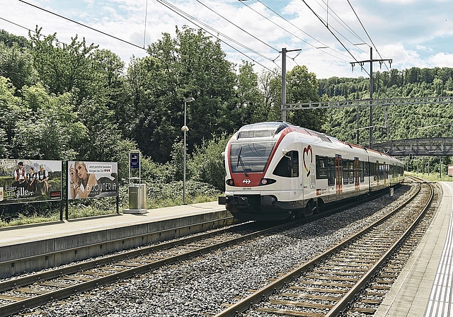 Sehnlicher Wunsch der Birsstadt: Dass die S-Bahn alle 15 Minuten verkehrt, könnte schneller Wirklichkeit werden als gedacht. Foto: Archiv / Roland Schmid
