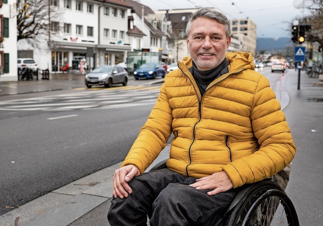 «Die finanzielle Lage ist ernst»: Gemeindepräsident Ferdinand Pulver sieht keine Alternative zur Steuererhöhung. Foto: Kenneth Nars