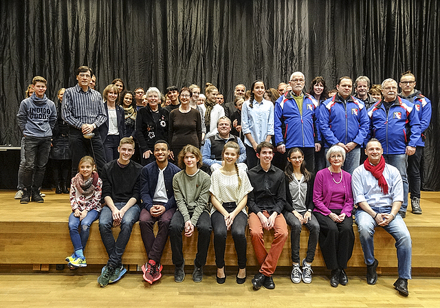 Wurden gelobt: Alle Geehrten im Bereich Soziales, Kultur und Sport.  Foto: Tobias Gfeller