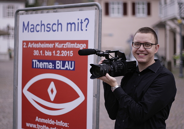 Kamera an! Nach einer gelungenen Premiere im Dezember 2013 freut sich David Borter über viele Beiträge für die nächsten Arlesheimer Kurzfilmtage.  Foto: Lukas Hausendorf