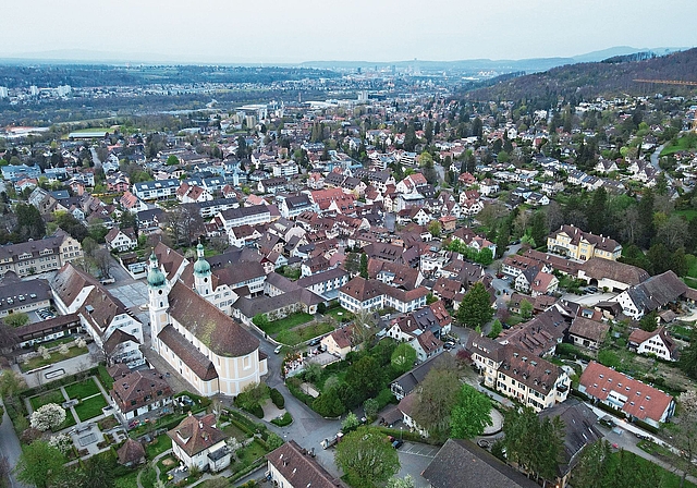 Welche Regeln gelten beim Bauen im Arlesheimer Dorfkern? Das ist in der Dom-Gemeinde ein heisses Eisen. Foto: Archiv/ Benjamin Wieland