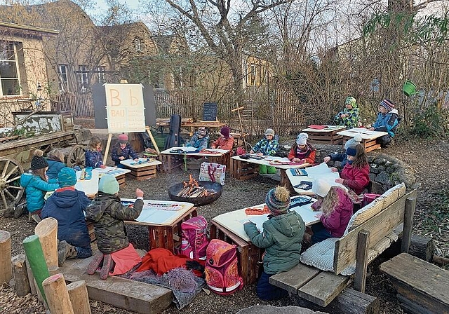 Gesünder und vitaler: Die Reaktionen auf den Open-Air-Unterricht sind bisher durchweg positiv.  Foto: zVg
