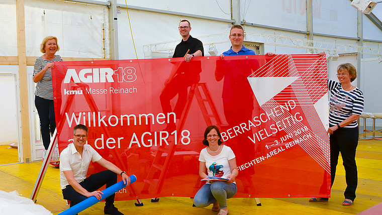 Freuen sich auf das Highlight des Sommers 2018 im Birseck: Das AGIR-OK mit Gerda Massüger (Präsidentin), Daniel Haldemann, Adrian Billerbeck, Christa und Alexander Strohm sowie Marianne Meier (v. l.).  Foto: Thomas Kramer