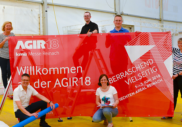 Freuen sich auf das Highlight des Sommers 2018 im Birseck: Das AGIR-OK mit Gerda Massüger (Präsidentin), Daniel Haldemann, Adrian Billerbeck, Christa und Alexander Strohm sowie Marianne Meier (v. l.).  Foto: Thomas Kramer