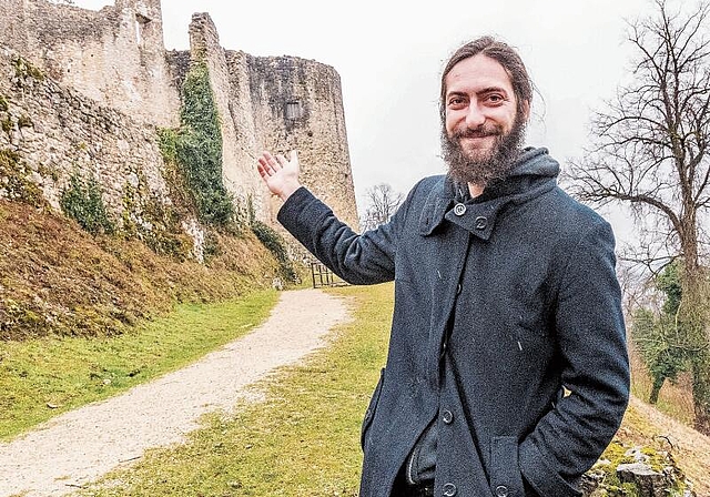 Beliebtes Ausflugsziel: Nico Piazzalonga hat in den vergangenen Monaten eine Führung zur Ruine Dorneck ausgearbeitet. Fotos: Nicole Nars-Zimmer
