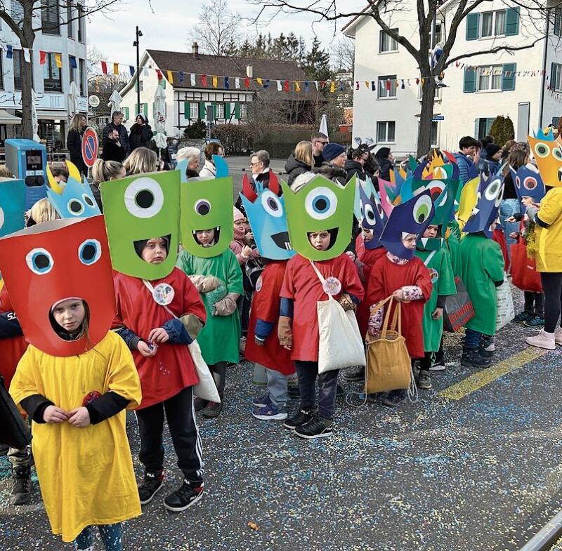 Warten: Nicht immer ging es vorwärts, was die Kinder aber nicht zu stören schien.
