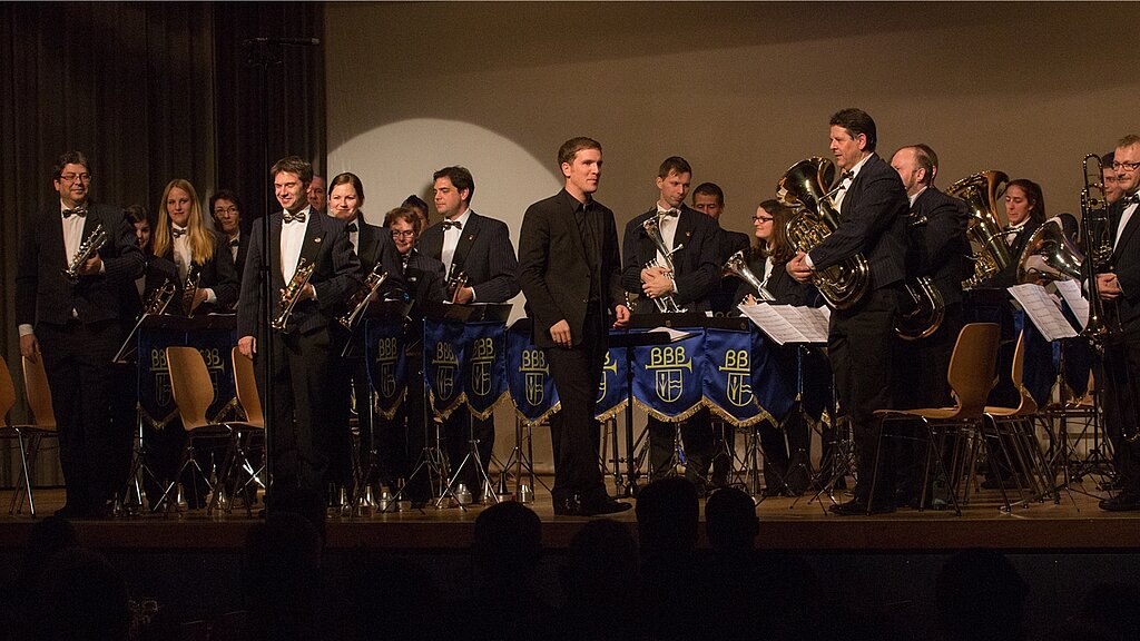 Brass Band Breitenbach: Sonnt sich zurecht im Applaus des Publikums. 